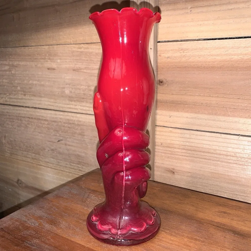 VTG Hand Holding Vase Red Glass Taiwan Republic Of China 8.75
